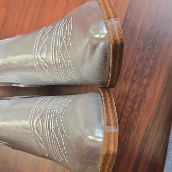 Nine West Silver Western Boots Size 5 - Picture 12 of 16